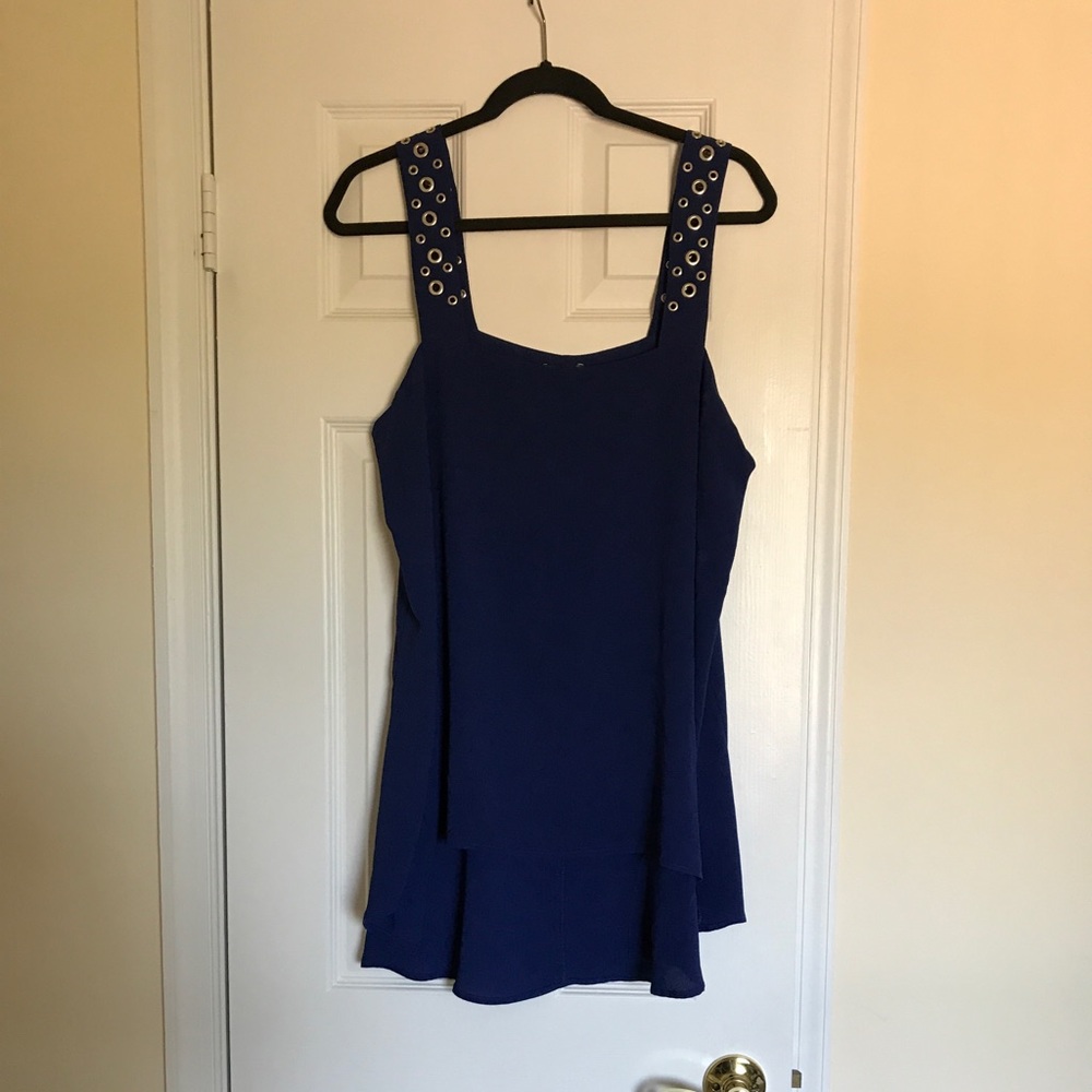 Vince camuto high low tank